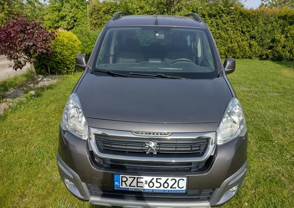 Peugeot Partner cena 45000 przebieg: 143000, rok produkcji 2018 z Rzeszów małe 172